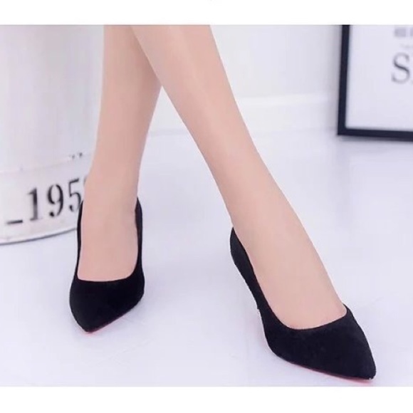 Black flock velvet point toe comfy heels - Picture 4 of 8